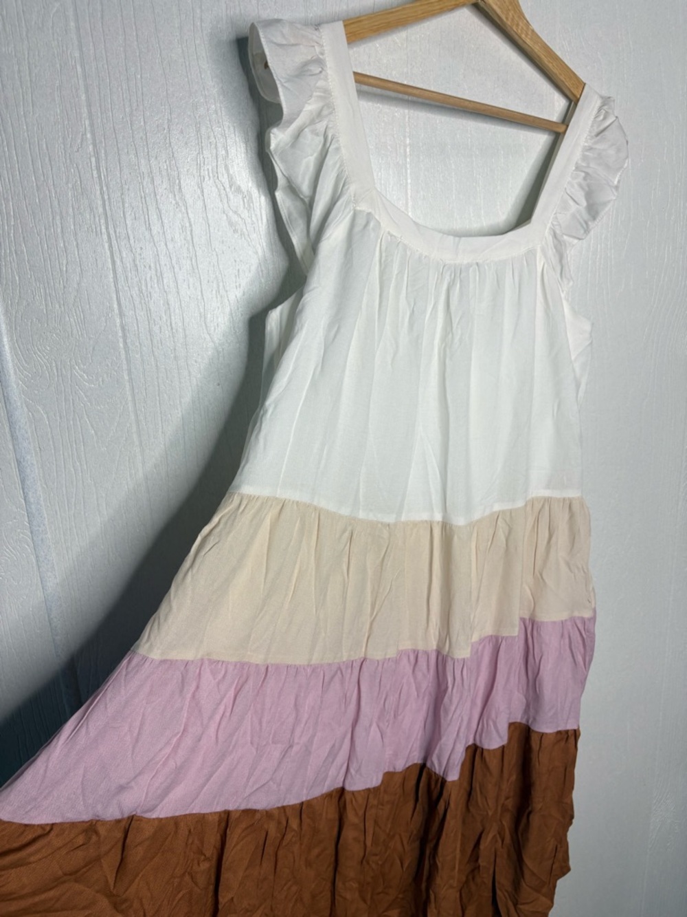 NWT Moodie color block tiered midi dress size medium - Picture 10 of 11